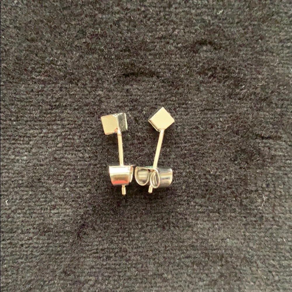 Small cube earrings - Picture 2 of 3